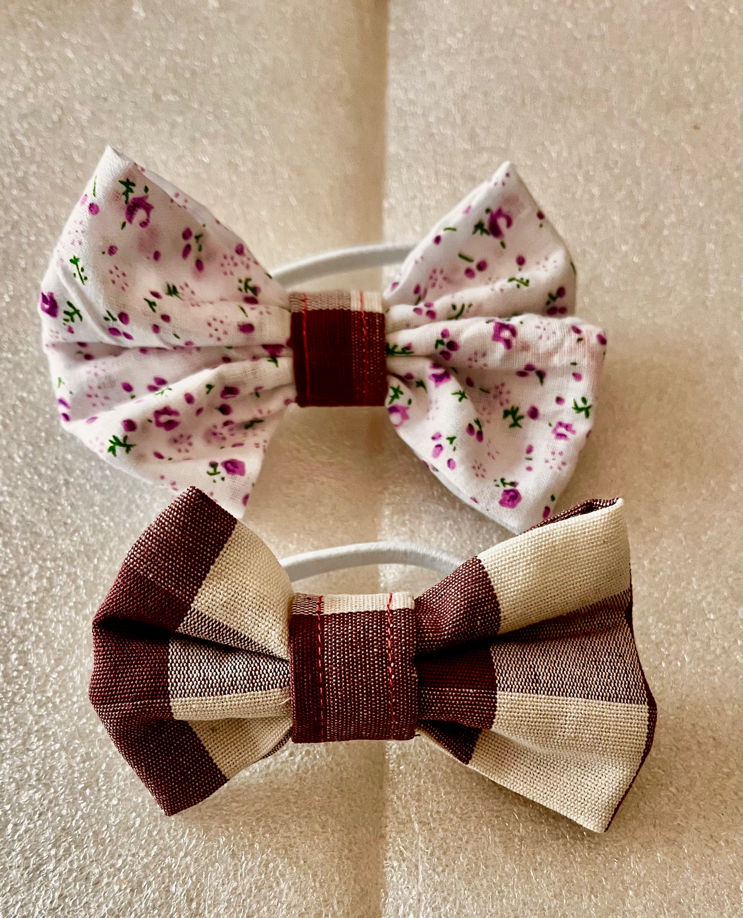 Handmade bow hair ties , Hair accessories , set of 2 image 0