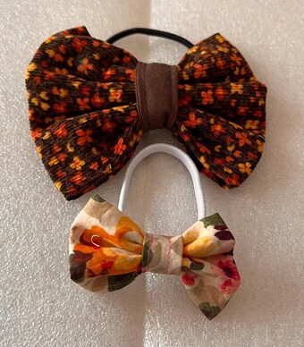 Handmade bow hair ties , Hair accessories , set of 4 image 1